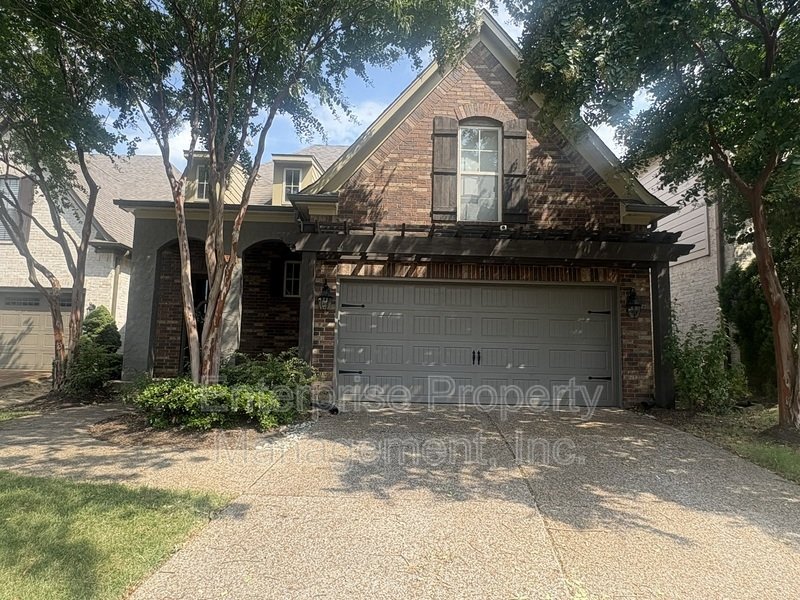 Bright property image