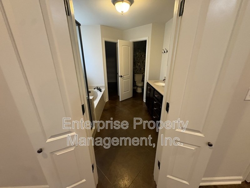 Bright property image