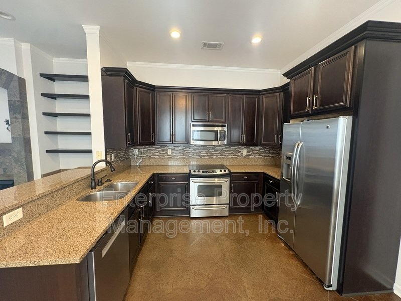 Bright property image