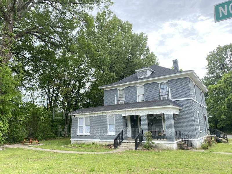 1111 North Parkway 3 property image