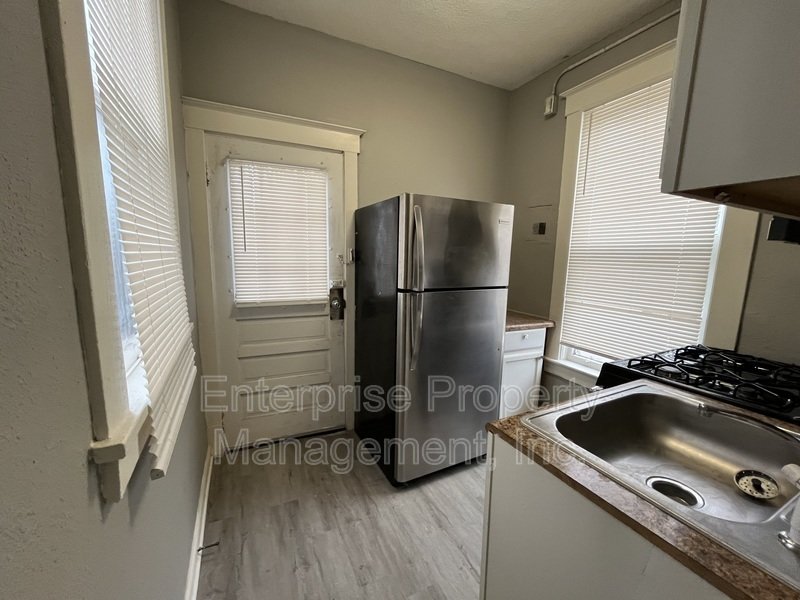 1111 North Parkway 3 property image