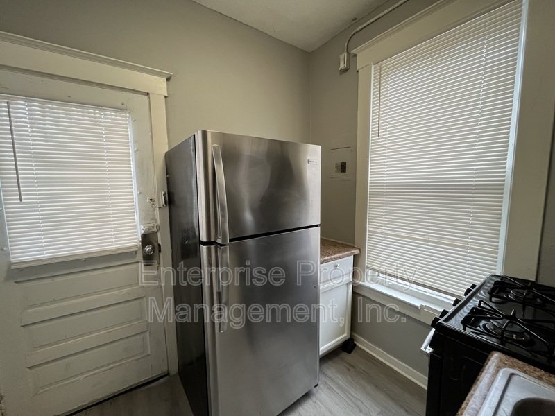 1111 North Parkway 3 property image