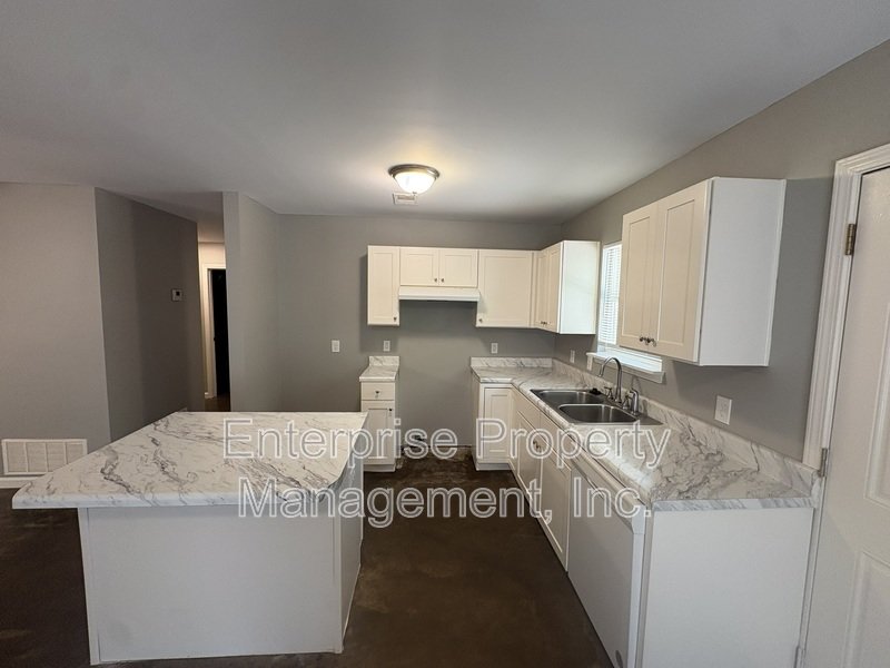 3187 E Shirley Circle property image