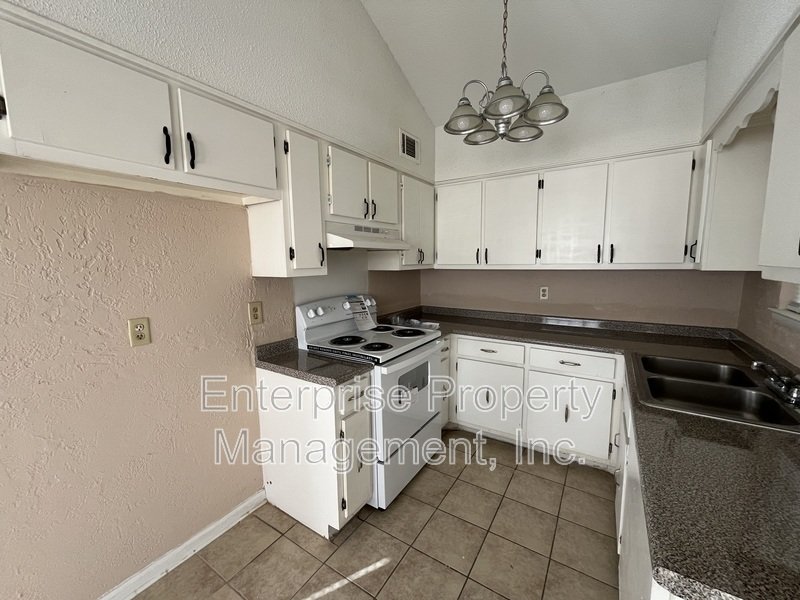 Bright property image