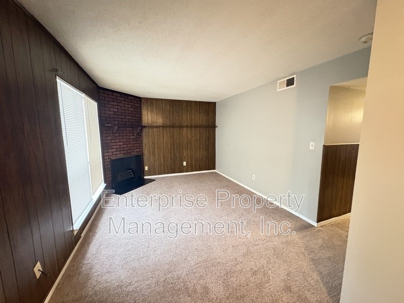 Open property image