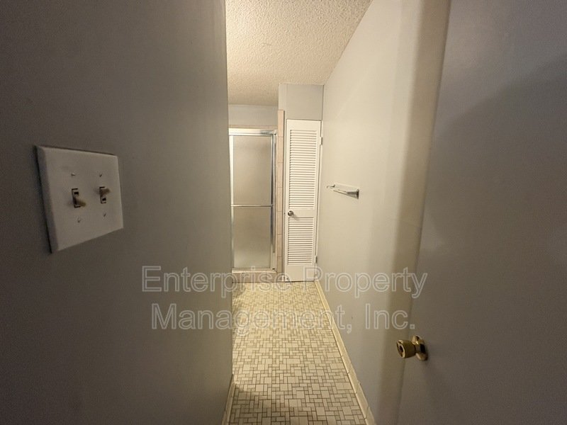 Open property image