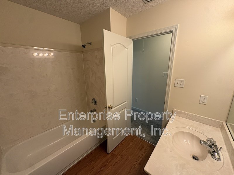 Bright property image