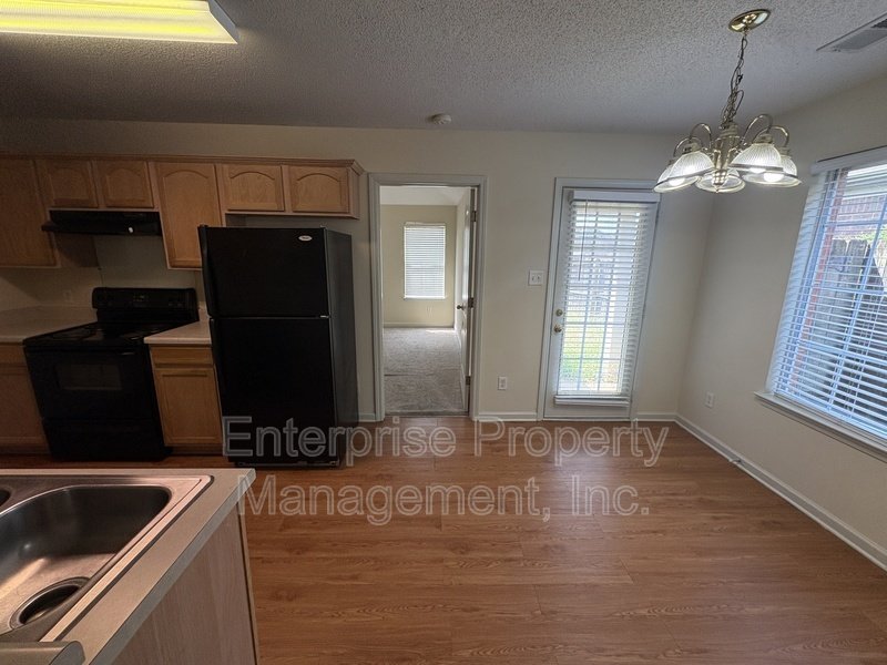 Bright property image