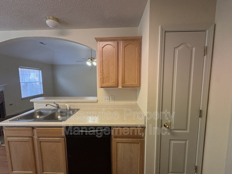 Bright property image