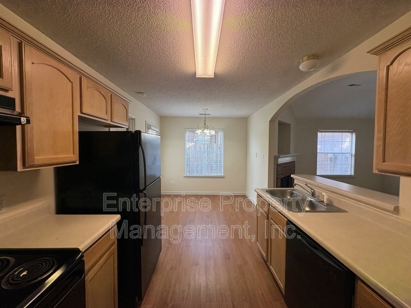 Bright property image