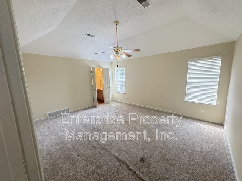 Bright property image