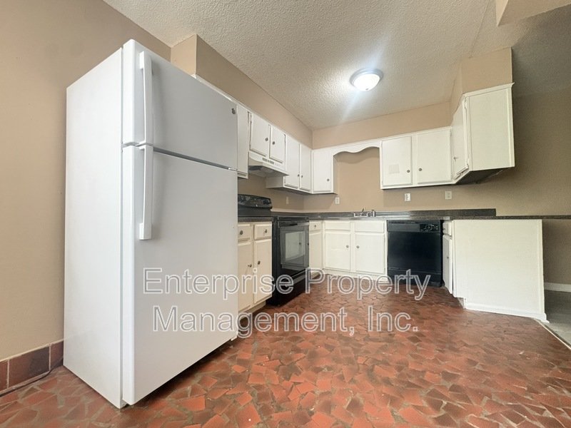 Open property image