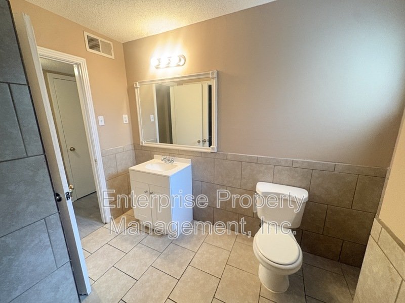 Open property image