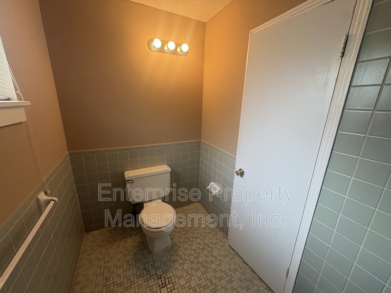 Open property image