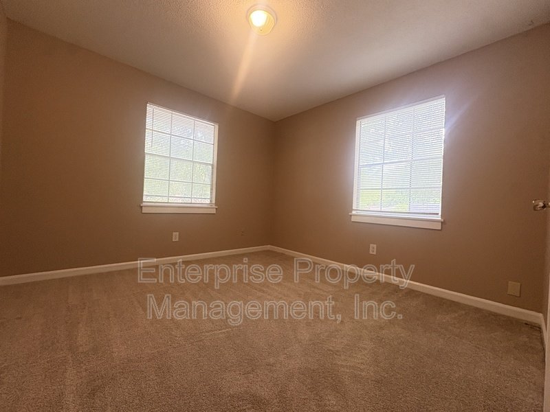 Open property image