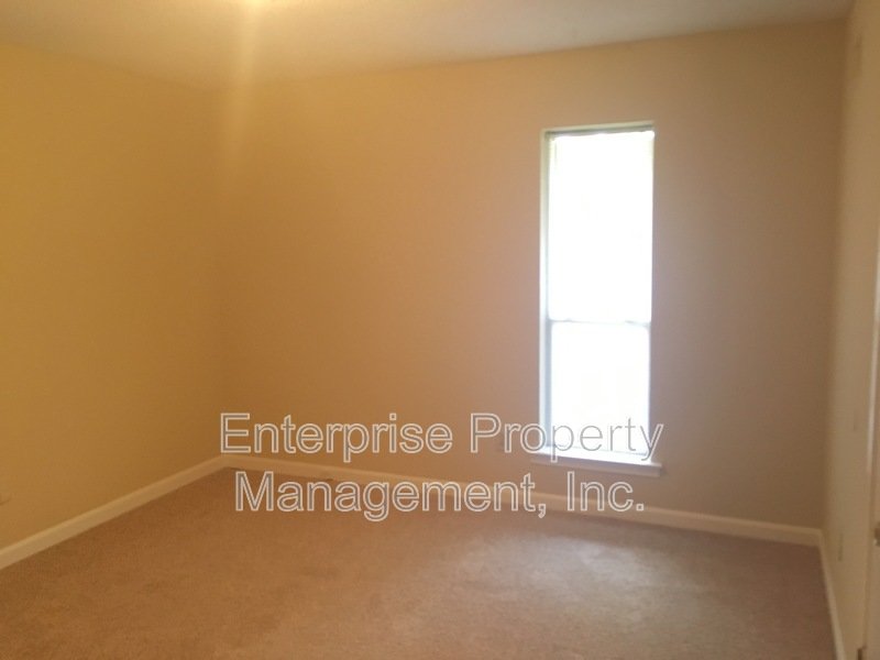 Bright property image