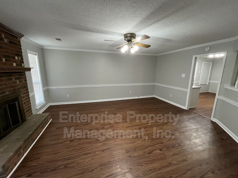Open property image