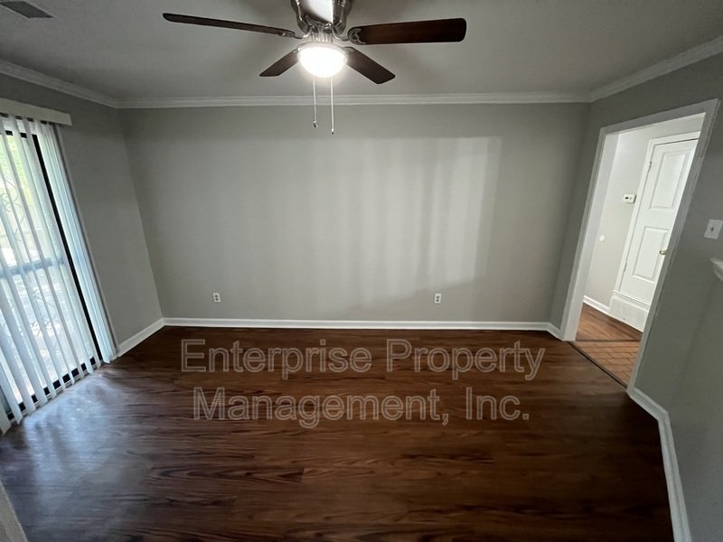Open property image