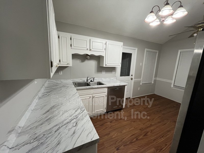 Open property image