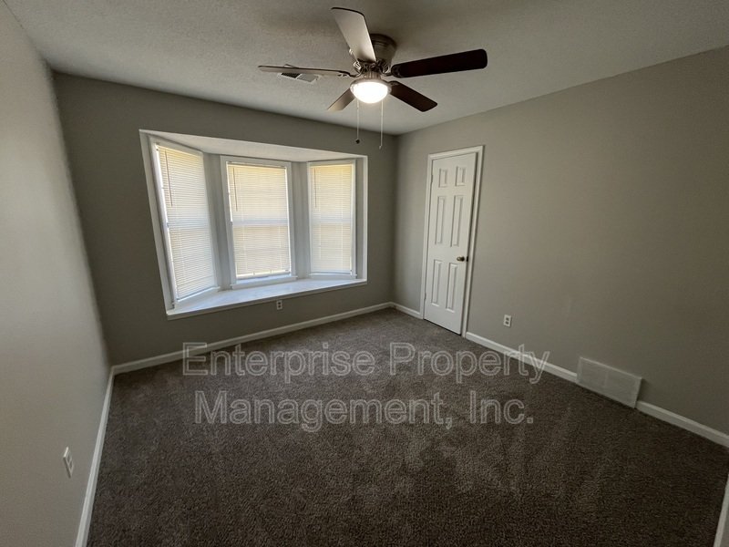 Open property image