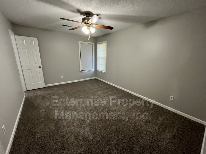 Open property image