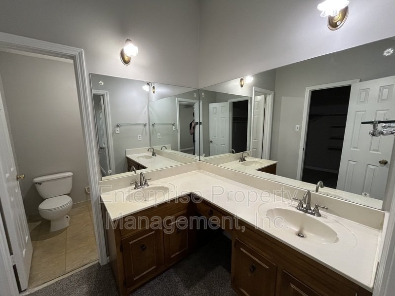 Open property image