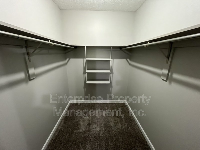 Open property image