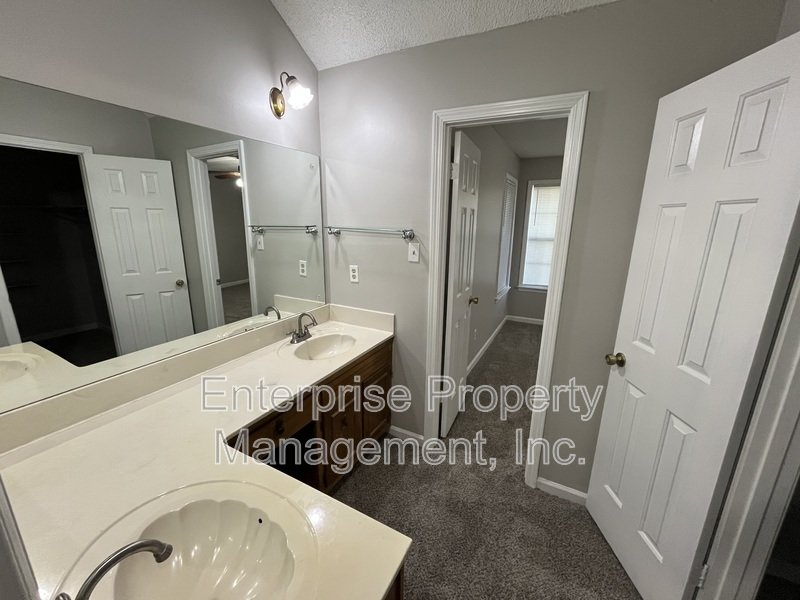 Open property image