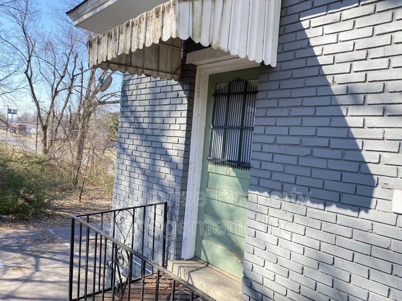 Bright property image